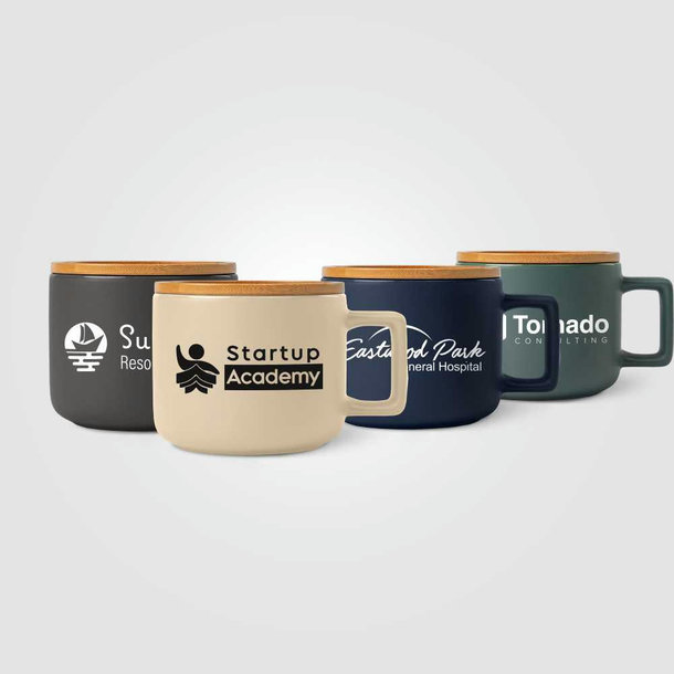 Café Virtuoso - 355 ml Keramiktasse mit Bambus-Deckel