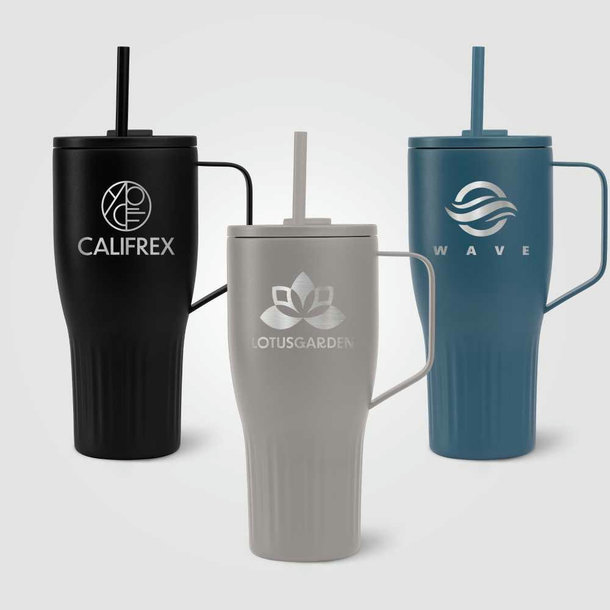 Majesty Recycling-Edelstahlbecher mit Trinkhalm - 890 ml