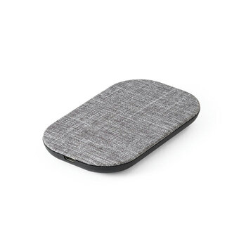 RENEWAL CHARGER. Schnelles 10W wireless Ladegerät aus recyceltem PET (100 % rPET)