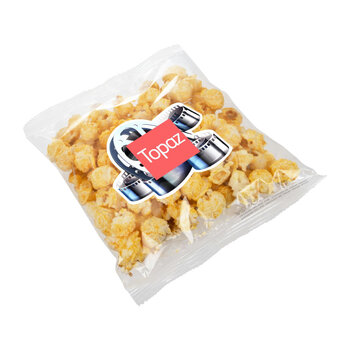Transparenter Tüte mit süßem Popcorn